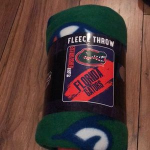 This is a great cozy blanket